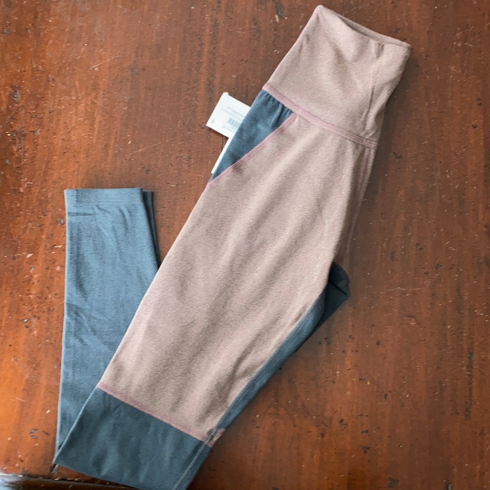 Beyond Yoga Colorbloc legging size small